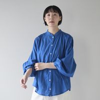 ブルー